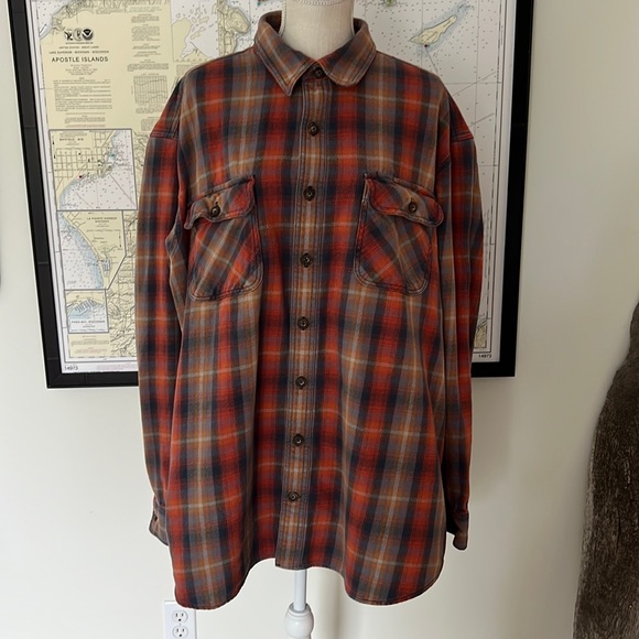 Duluth Trading Co Other - Duluth Trading Men's Burlyweight Flannel Shirt